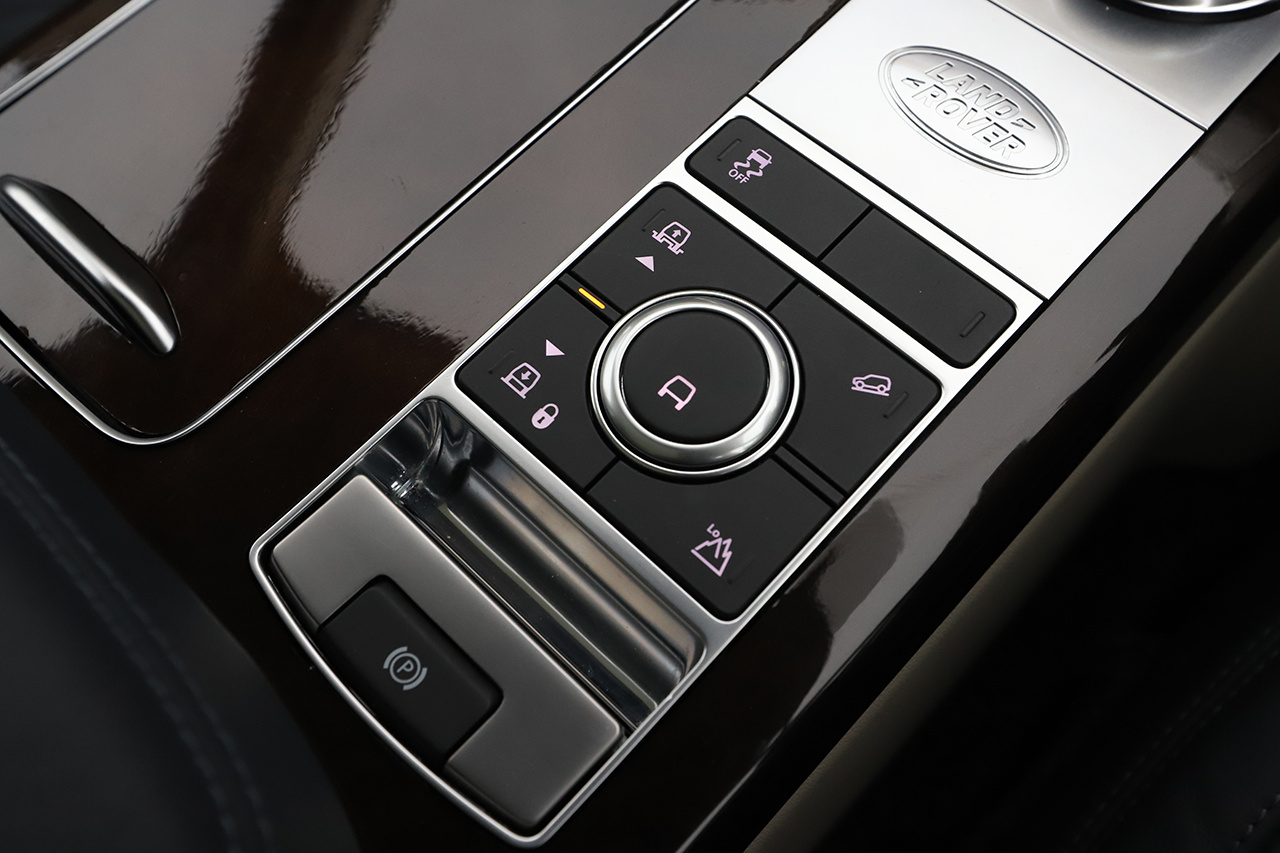 2019 Land Rover RANGE ROVER 