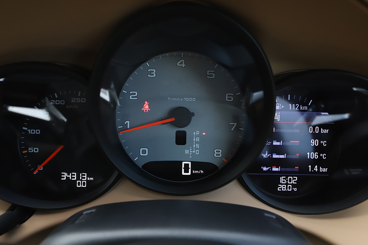 2017 Porsche 718 BOXSTER 