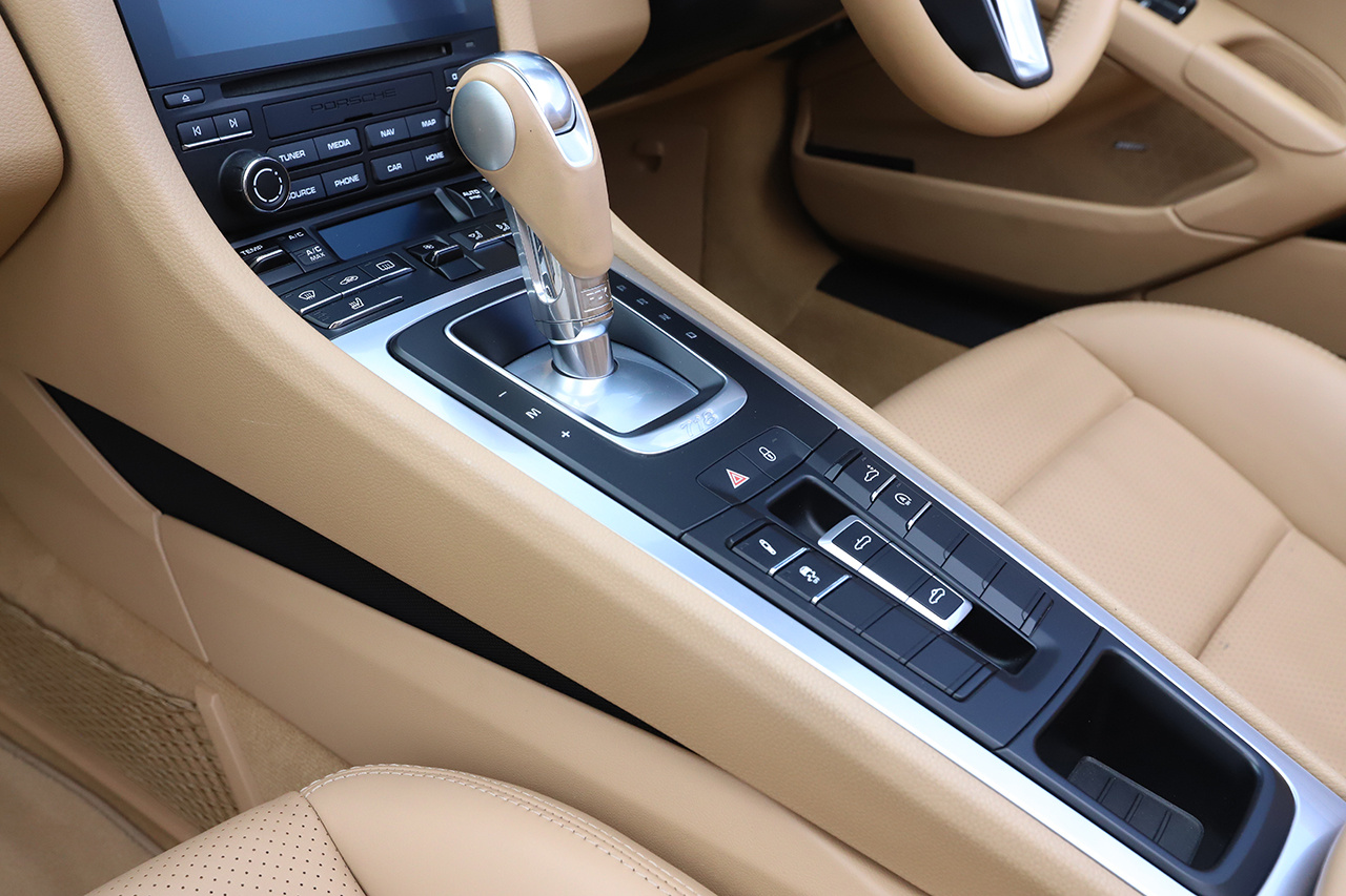 2017 Porsche 718 BOXSTER 