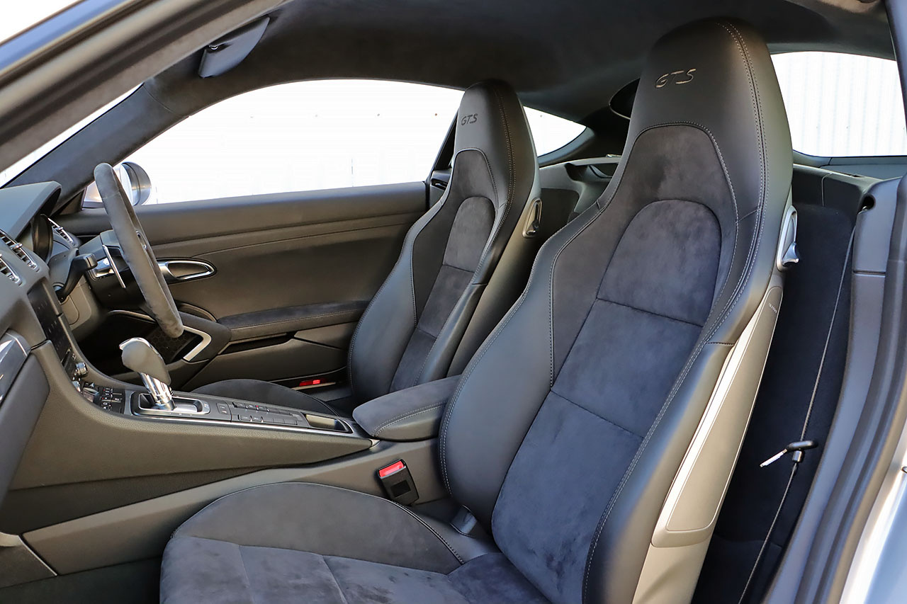 2018 Porsche 718 CAYMAN 
