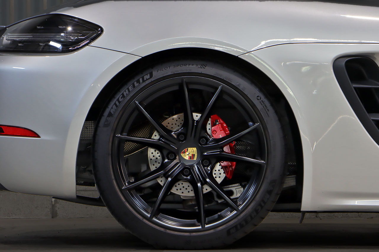 2018 Porsche 718 CAYMAN 