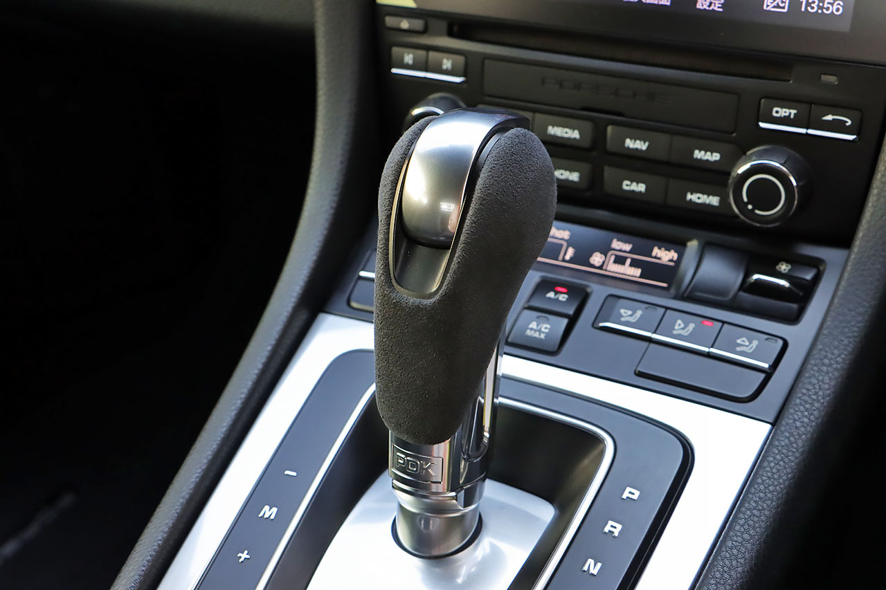 2018 Porsche 718 CAYMAN 