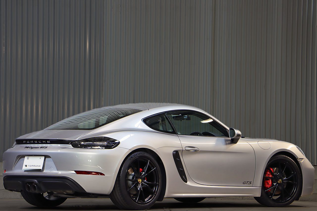 2018 Porsche 718 CAYMAN 