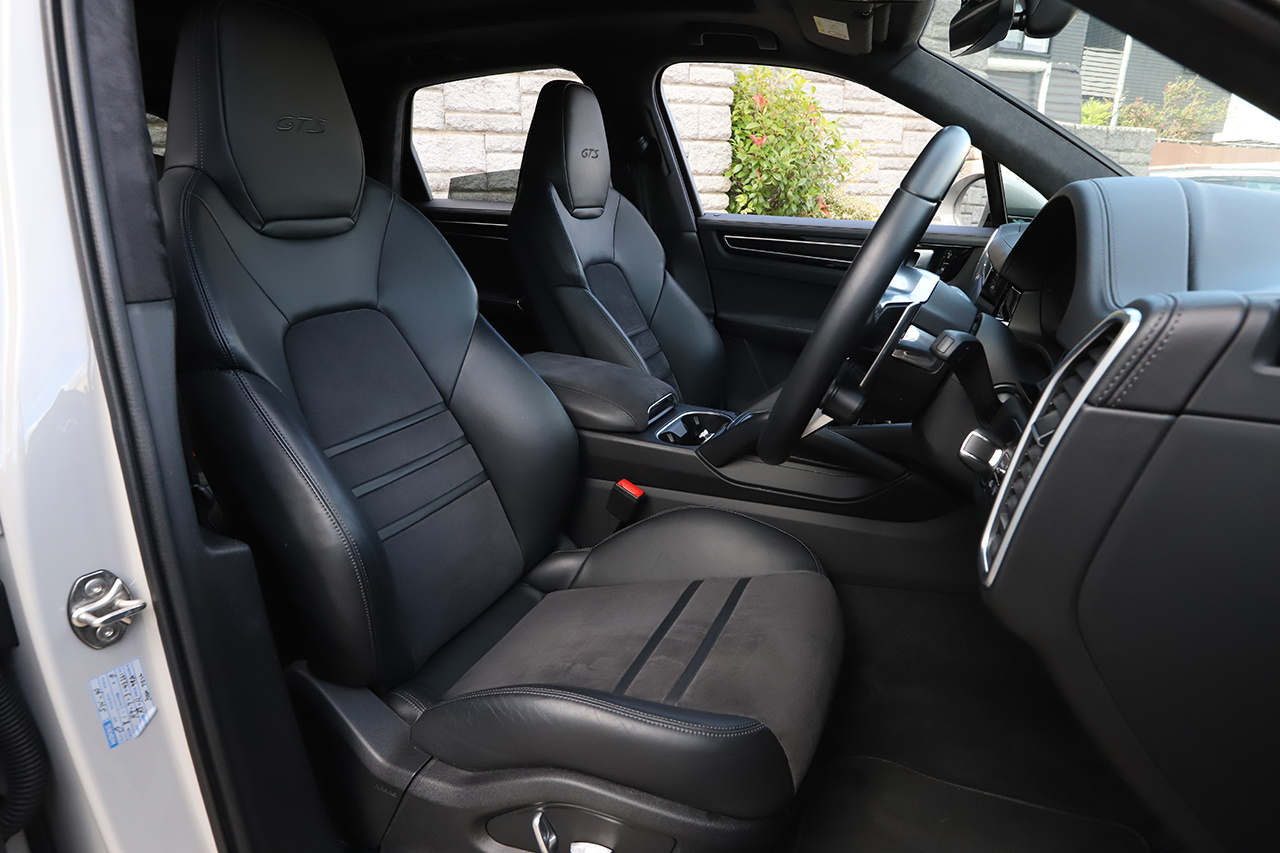 2021 Porsche CAYENNE null