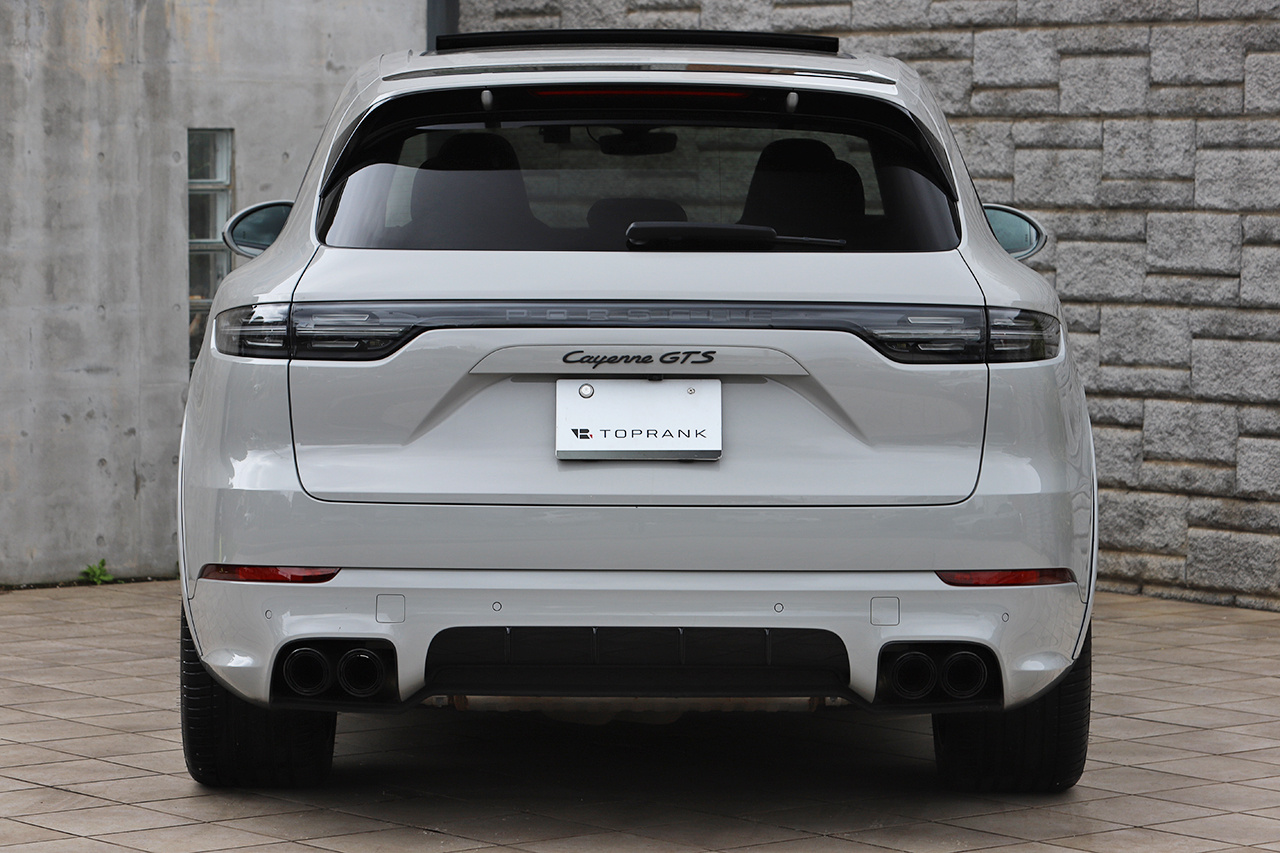 2021 Porsche CAYENNE null