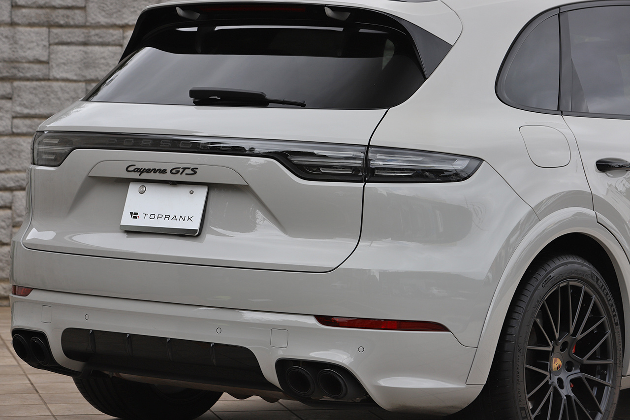 2021 Porsche CAYENNE null