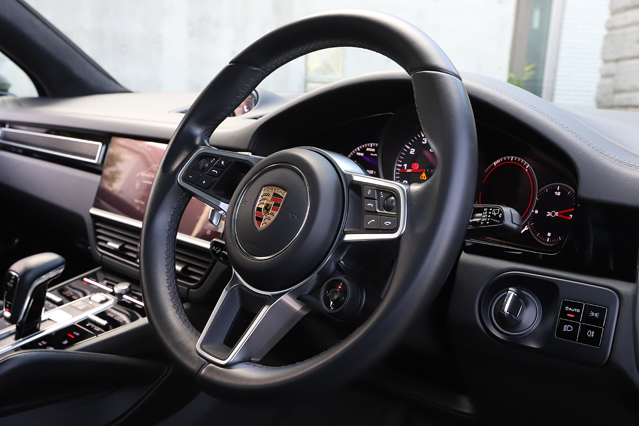 2021 Porsche CAYENNE null