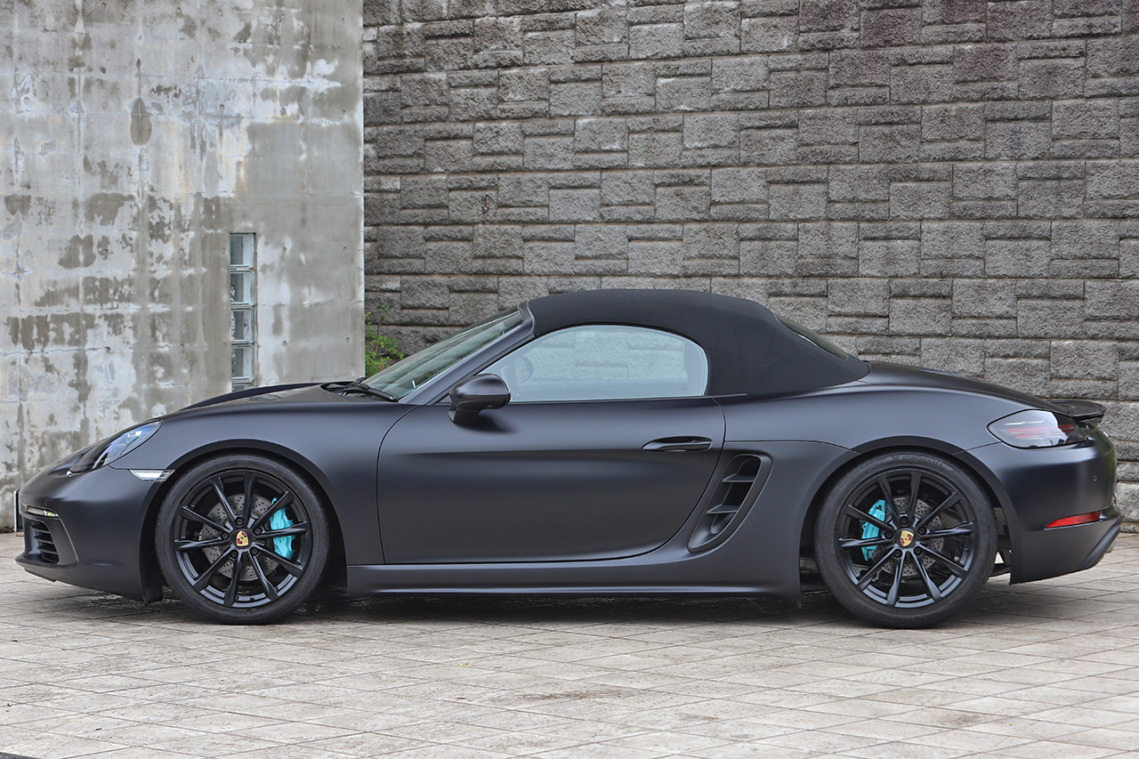 2020 Porsche 718 BOXSTER 