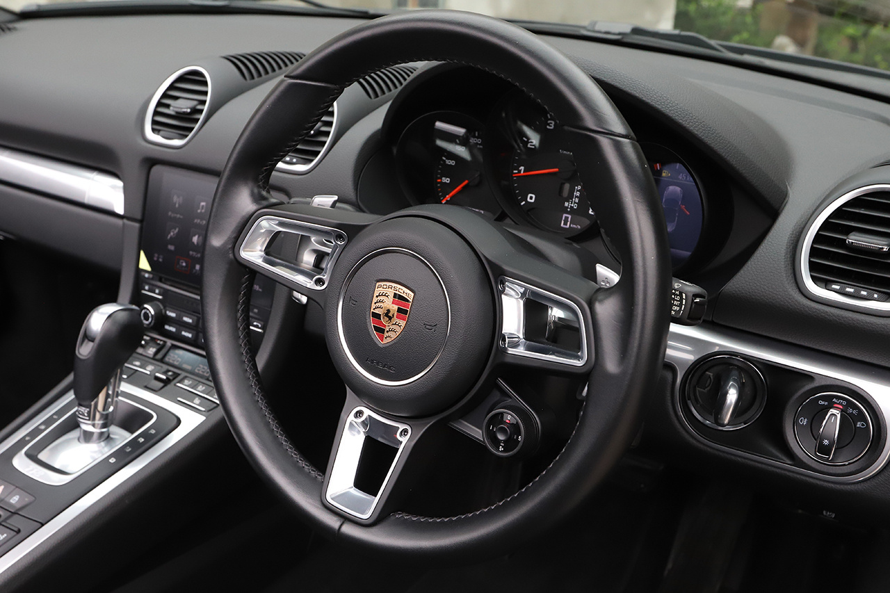 2020 Porsche 718 BOXSTER 