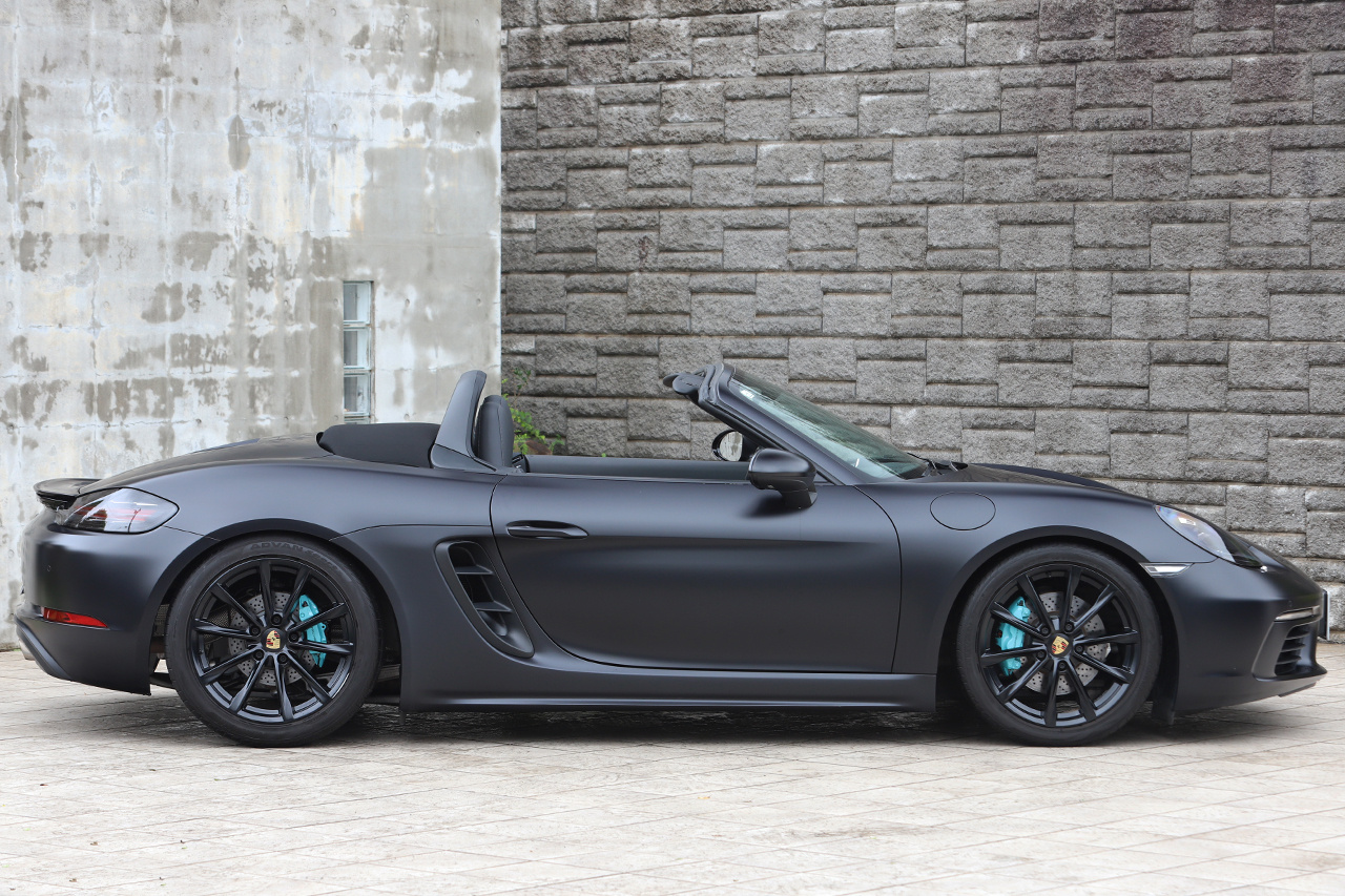 2020 Porsche 718 BOXSTER 
