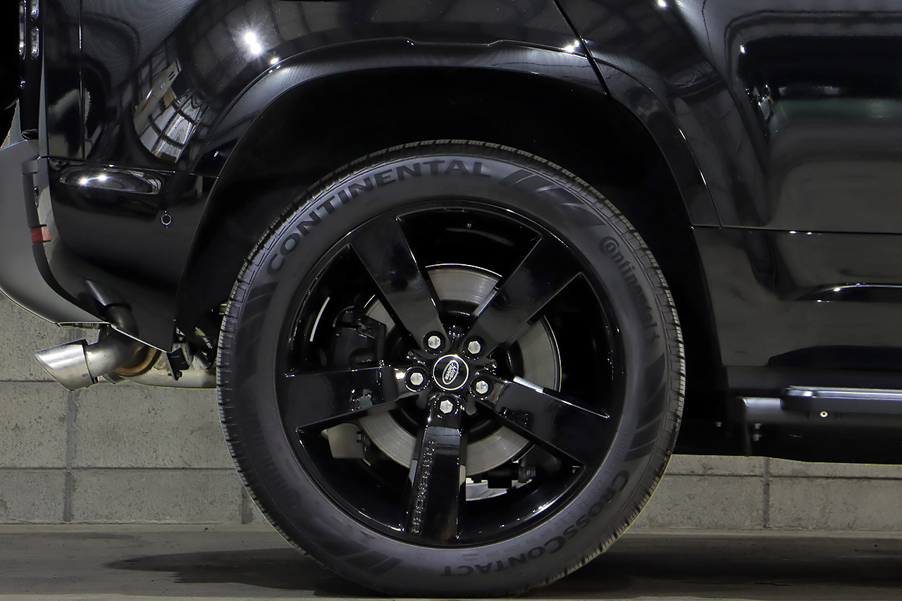 2025 Land Rover DEFENDER null