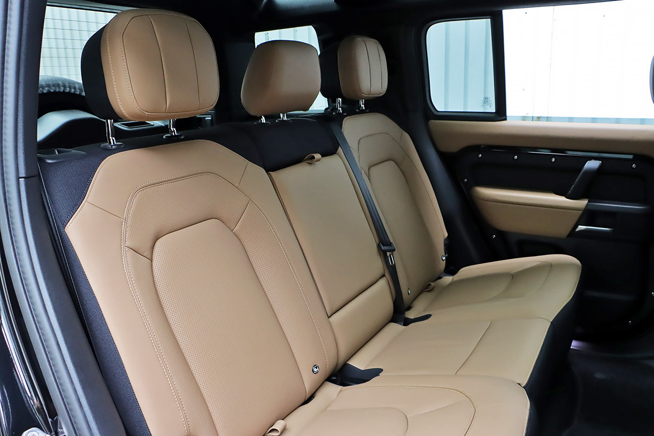 2025 Land Rover DEFENDER null
