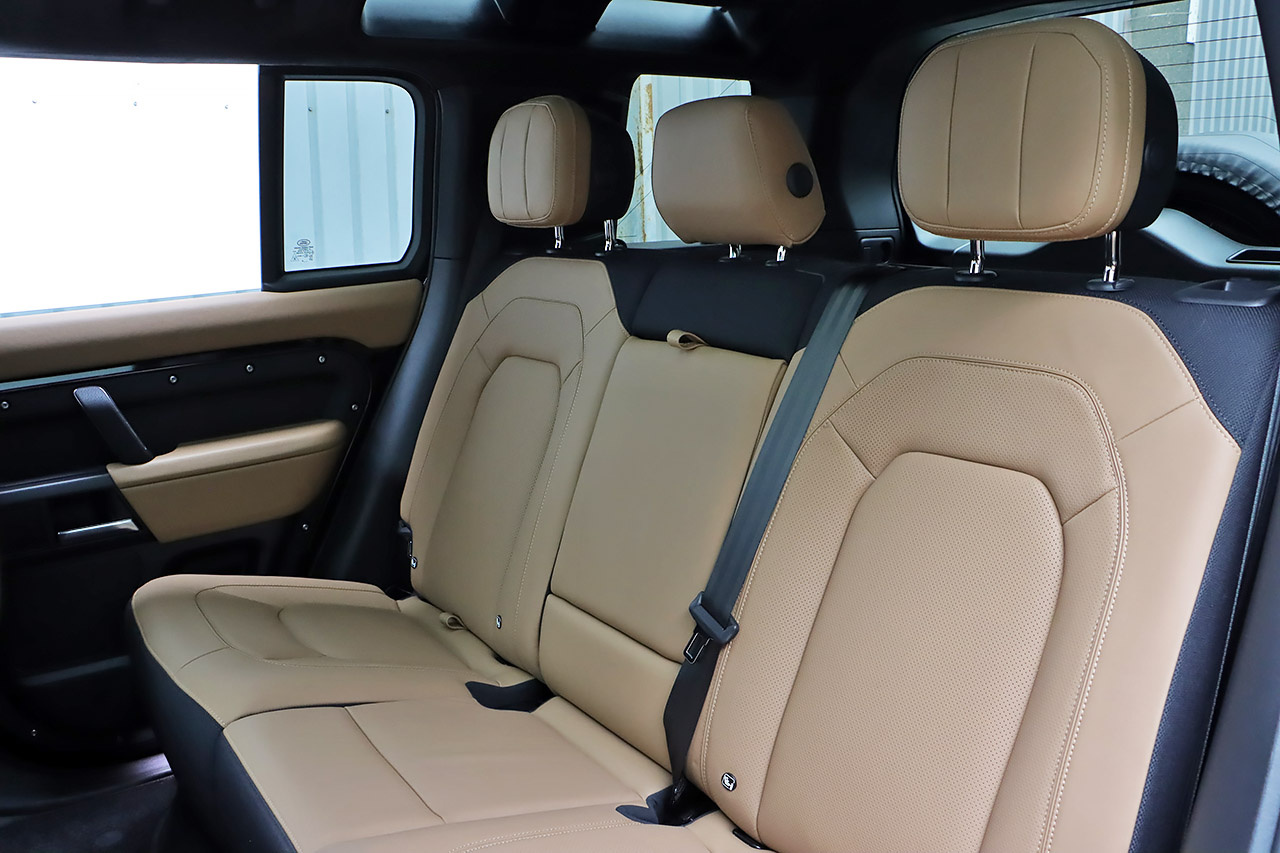 2025 Land Rover DEFENDER null