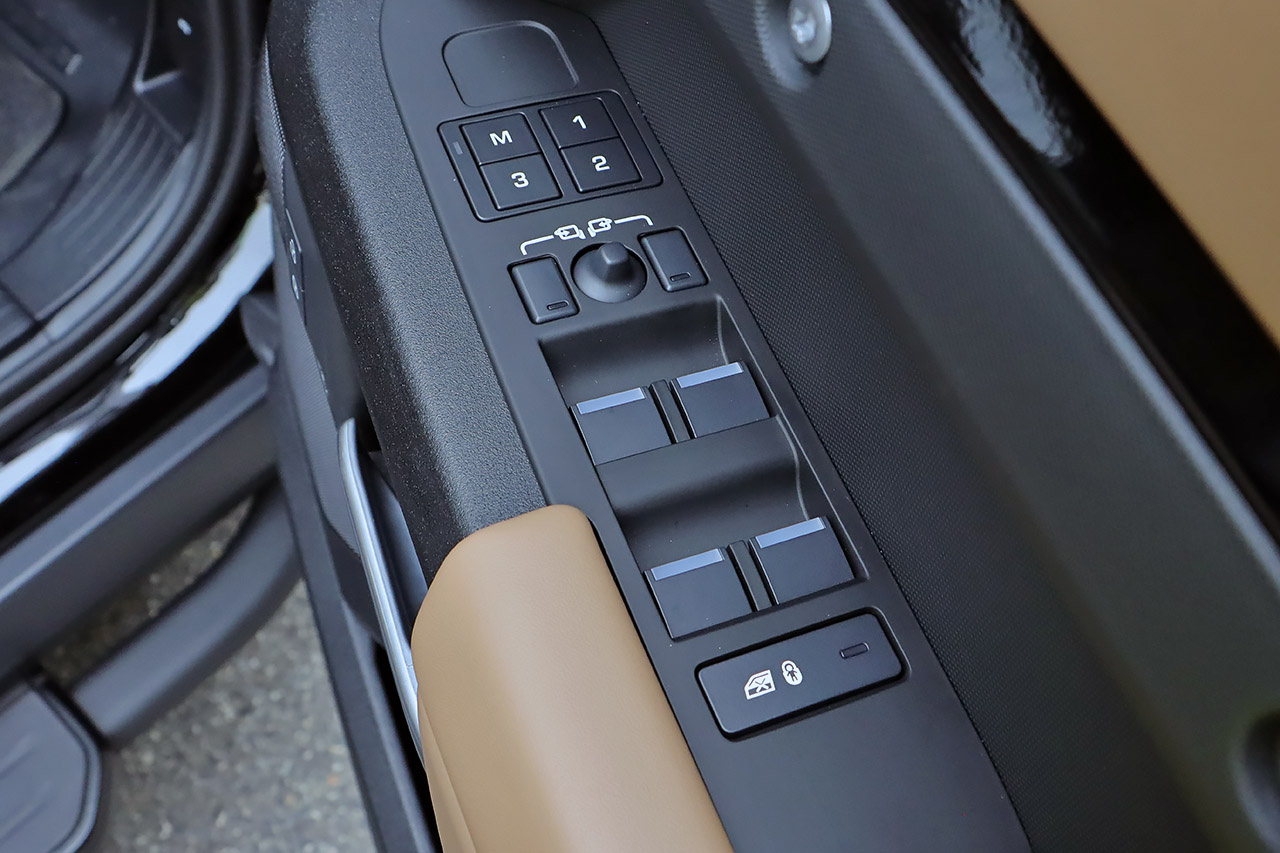 2025 Land Rover DEFENDER null