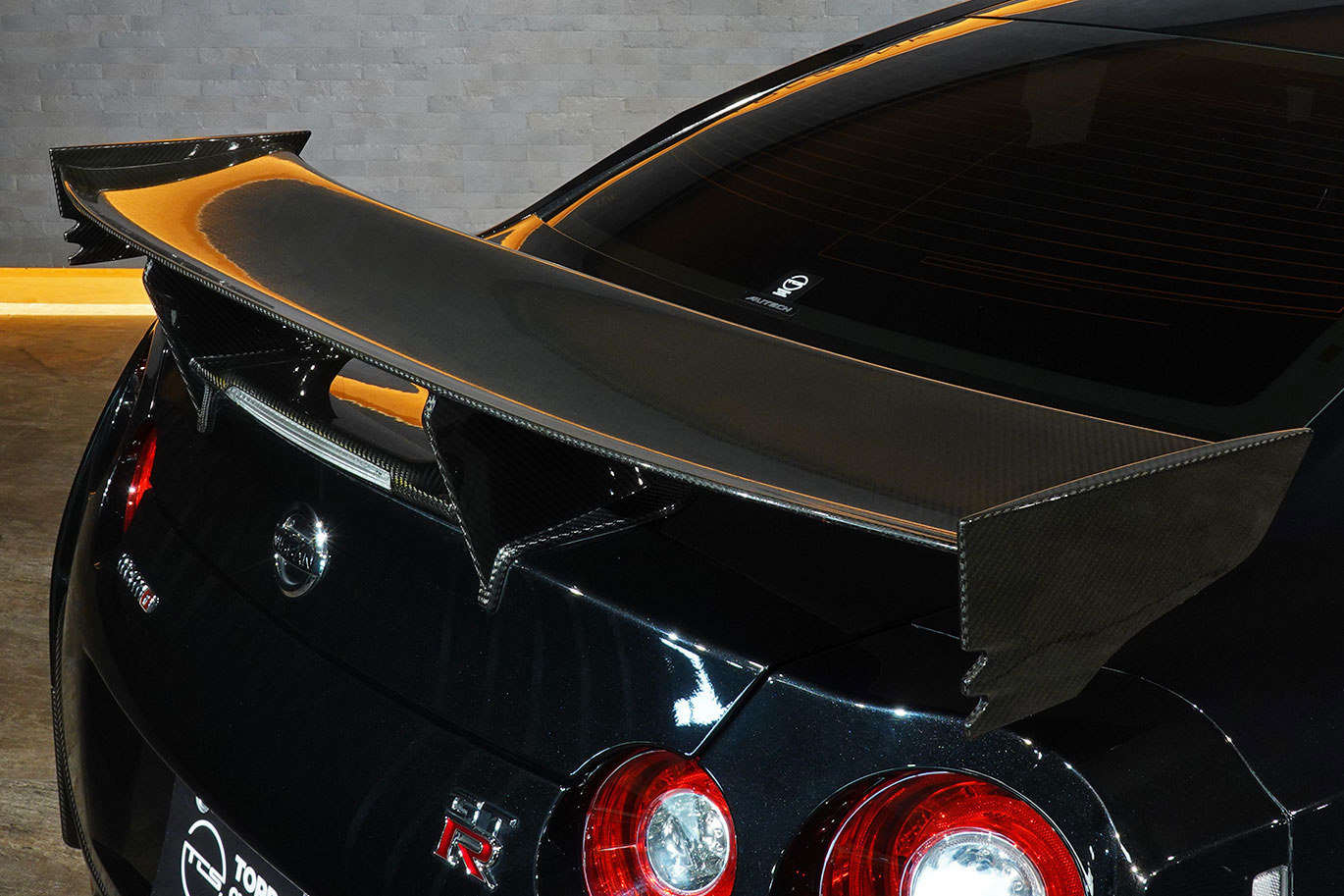 2015 Nissan GT-R R35 GT-R NISMO・MY15・Optional Titanium Muffler, Factory Carbon Fiber Recaro Seats
