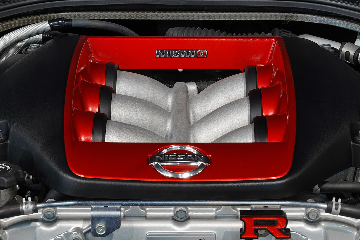 2015 Nissan GT-R R35 GT-R NISMO・MY15・Optional Titanium Muffler, Factory Carbon Fiber Recaro Seats