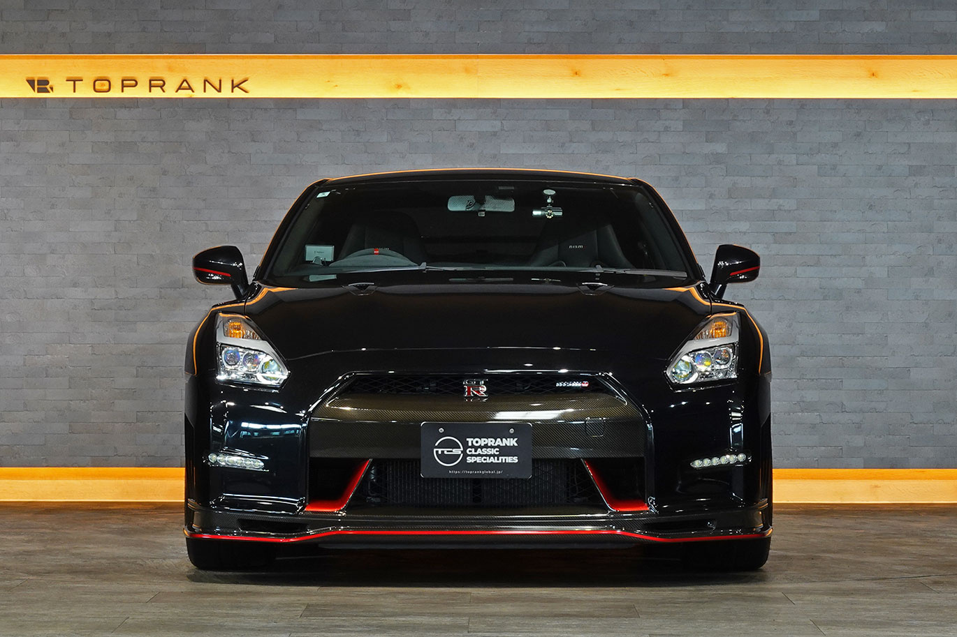 2015 Nissan GT-R R35 GT-R NISMO・MY15・Optional Titanium Muffler, Factory Carbon Fiber Recaro Seats