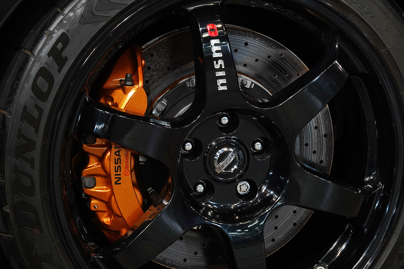 2015 Nissan GT-R R35 GT-R NISMO・MY15・Optional Titanium Muffler, Factory Carbon Fiber Recaro Seats