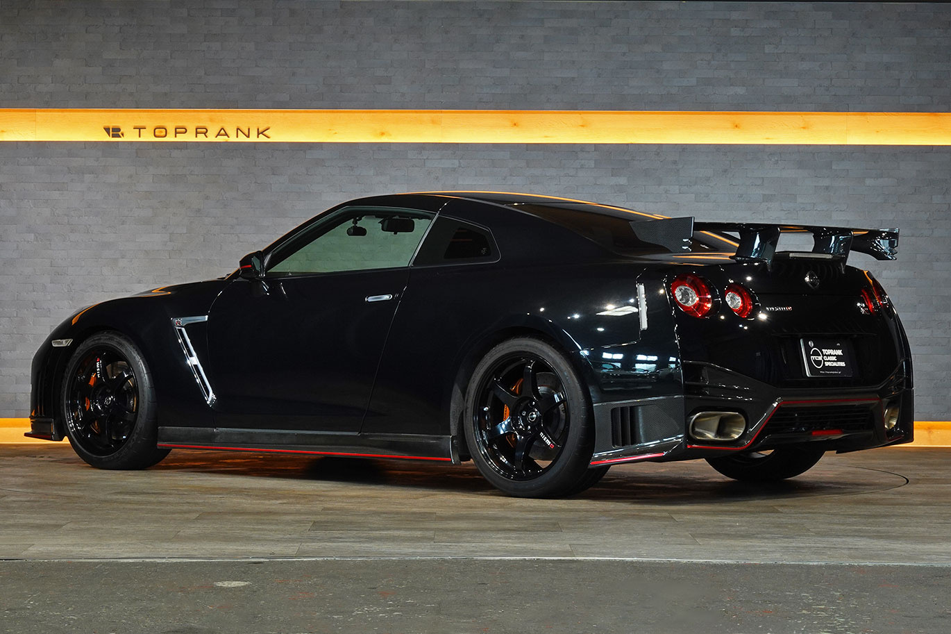 2015 Nissan GT-R R35 GT-R NISMO・MY15・Optional Titanium Muffler, Factory Carbon Fiber Recaro Seats