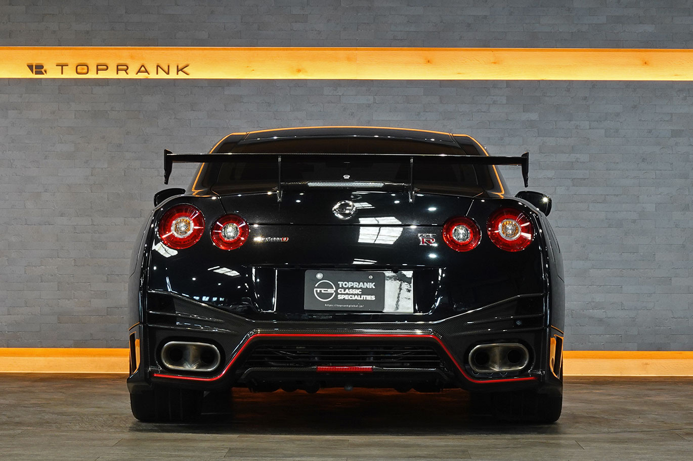 2015 Nissan GT-R R35 GT-R NISMO・MY15・Optional Titanium Muffler, Factory Carbon Fiber Recaro Seats