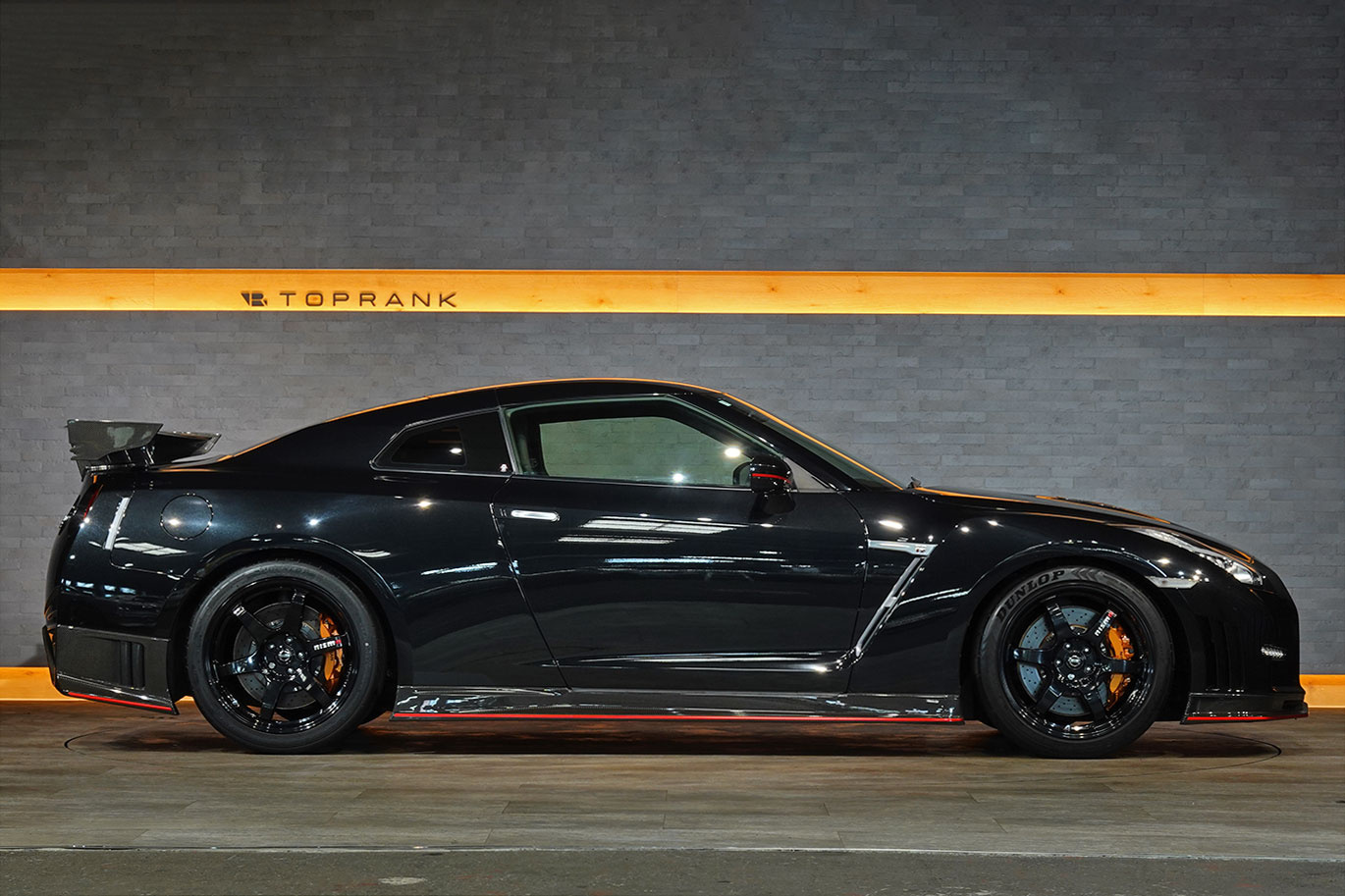2015 Nissan GT-R R35 GT-R NISMO・MY15・Optional Titanium Muffler, Factory Carbon Fiber Recaro Seats