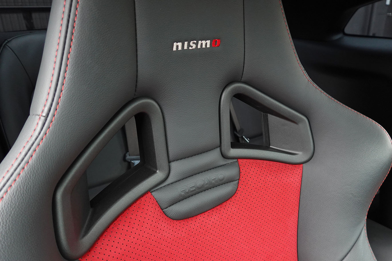 2015 Nissan GT-R R35 GT-R NISMO・MY15・Optional Titanium Muffler, Factory Carbon Fiber Recaro Seats