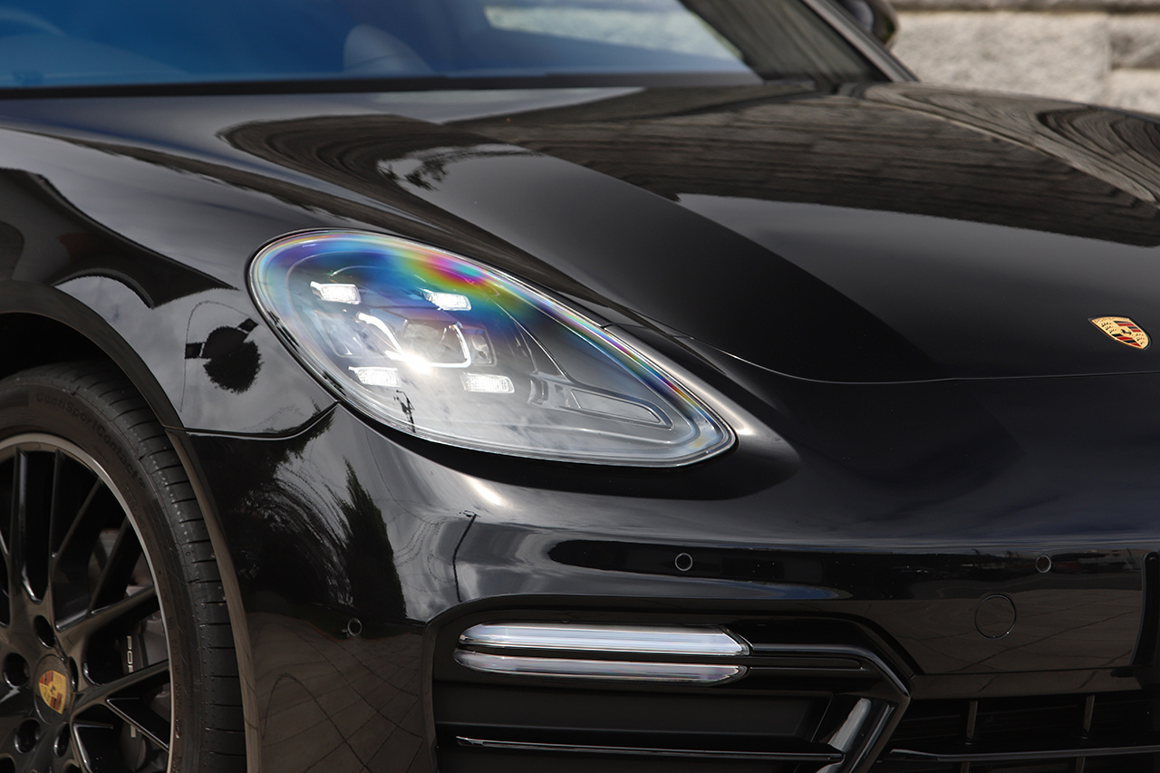 2018 Porsche PANAMERA null