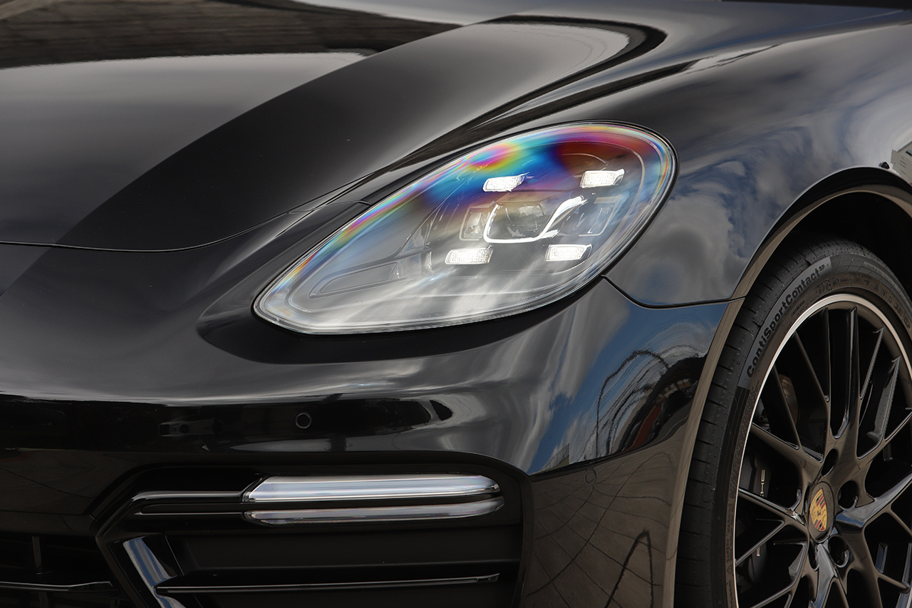 2018 Porsche PANAMERA null