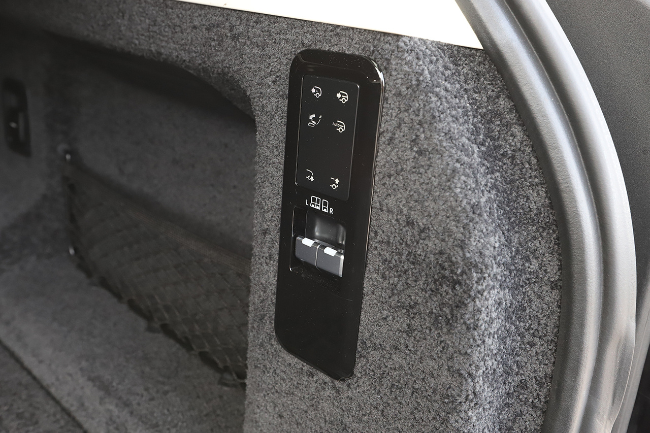 2024 Land Rover RANGE ROVER 