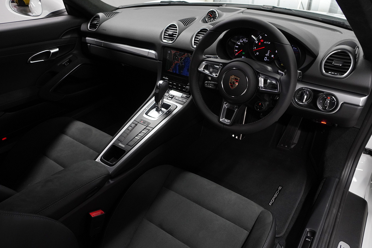 2025 Porsche 718 CAYMAN null