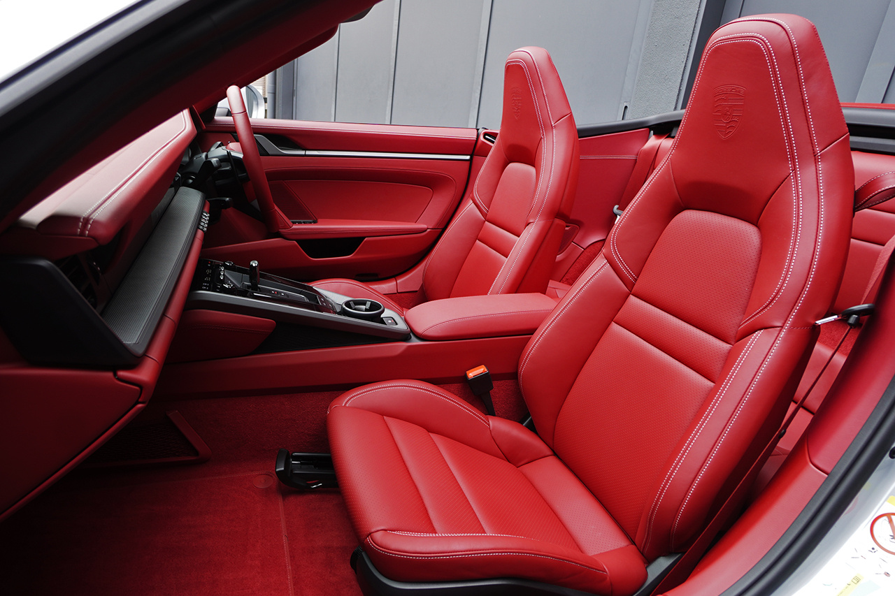 2025 Porsche 911 null
