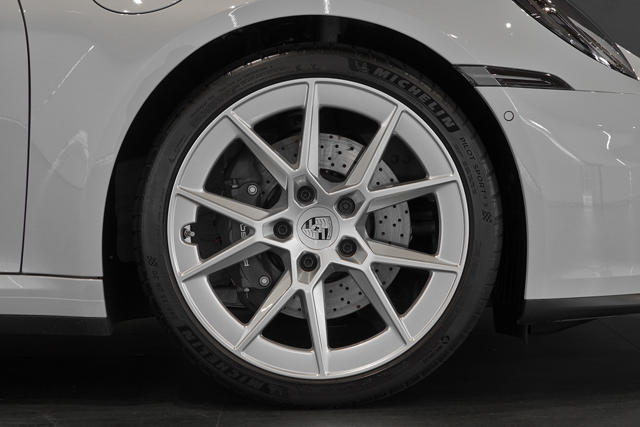2025 Porsche 911 null