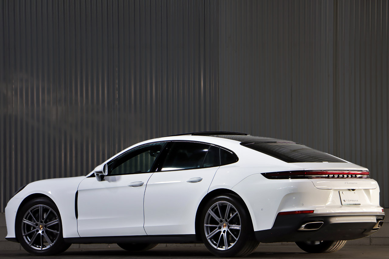 2024 Porsche PANAMERA null