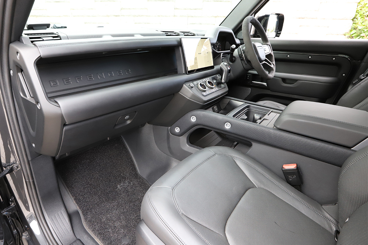 2024 Land Rover DEFENDER 