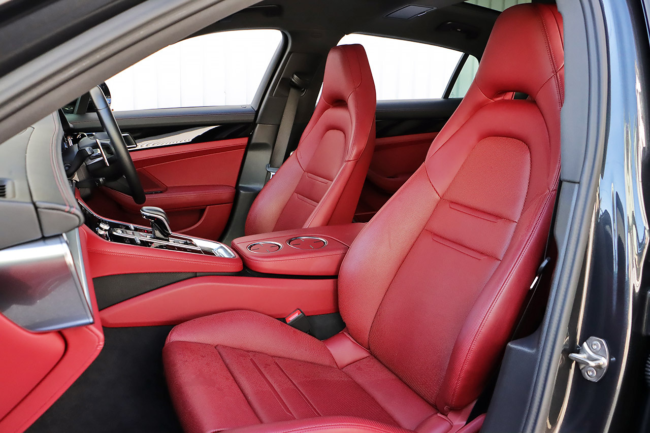 2021 Porsche PANAMERA null