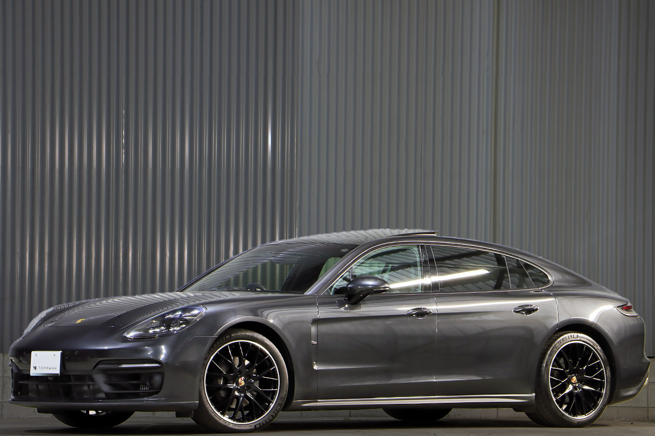 2021 Porsche PANAMERA null