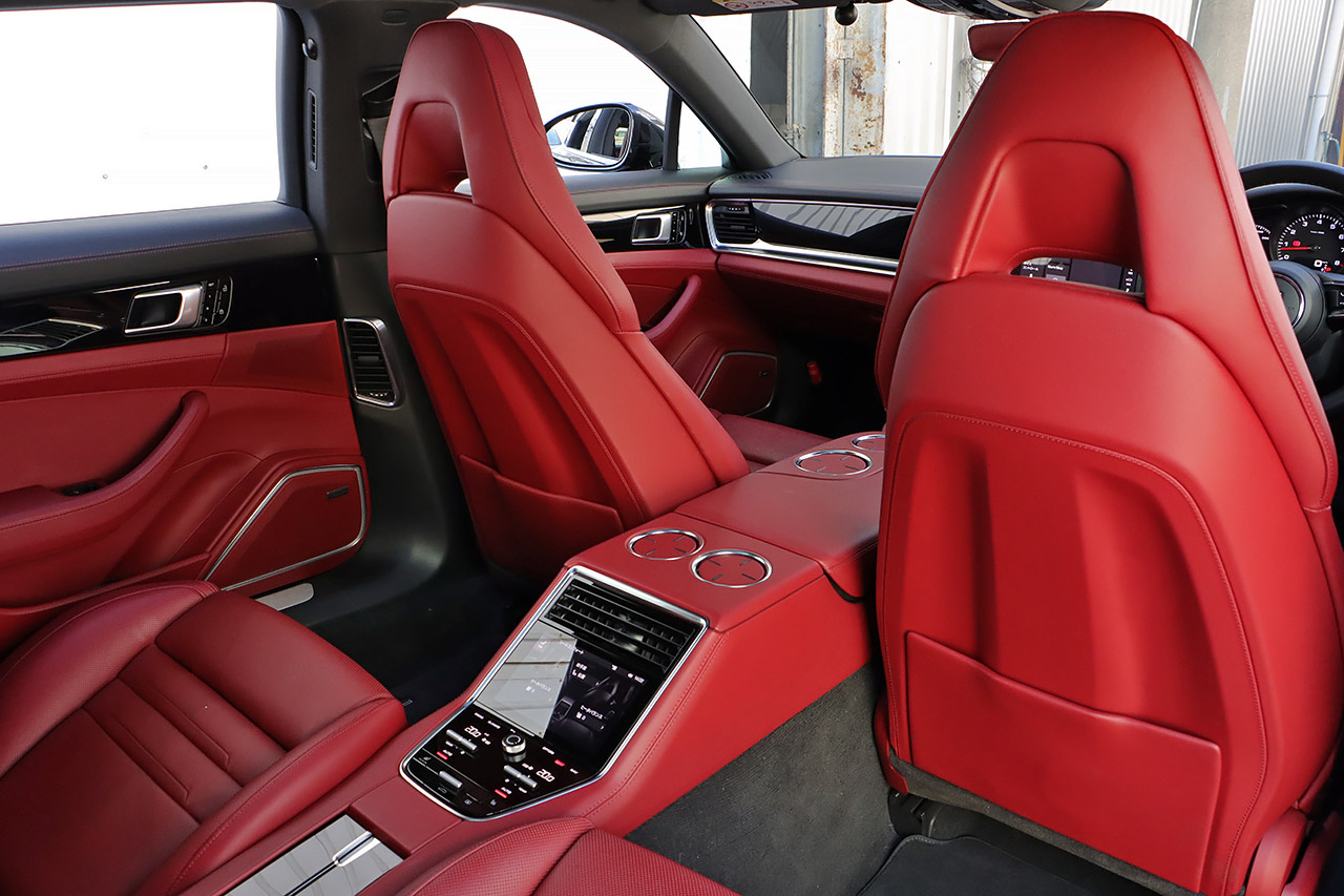 2021 Porsche PANAMERA null