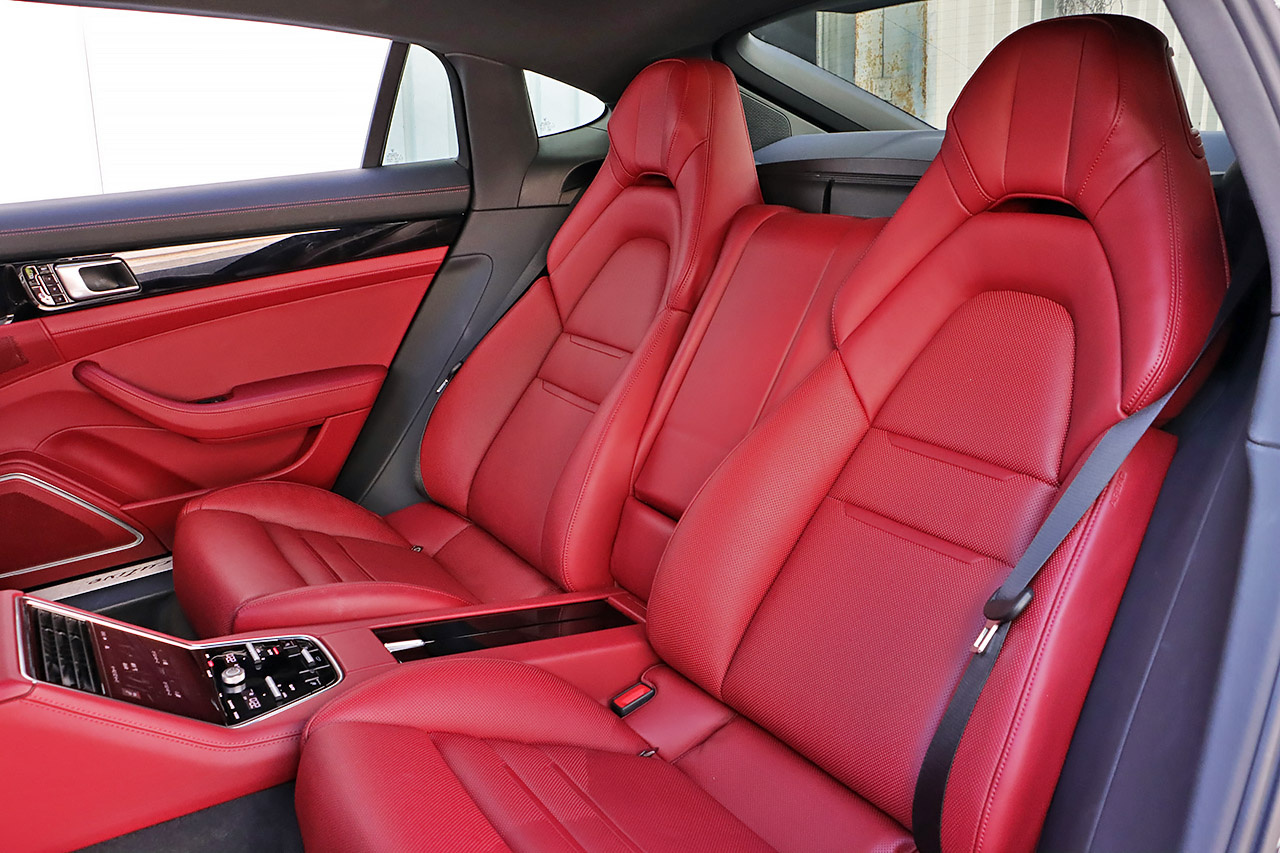 2021 Porsche PANAMERA null