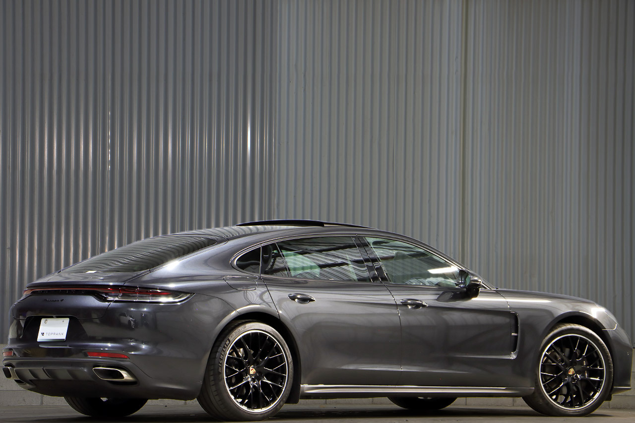 2021 Porsche PANAMERA null