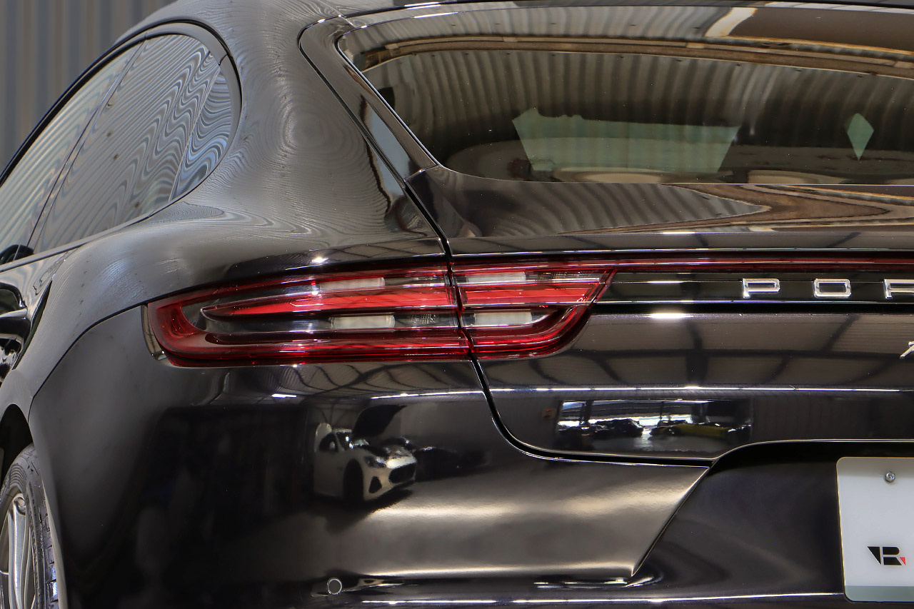 2018 Porsche PANAMERA null