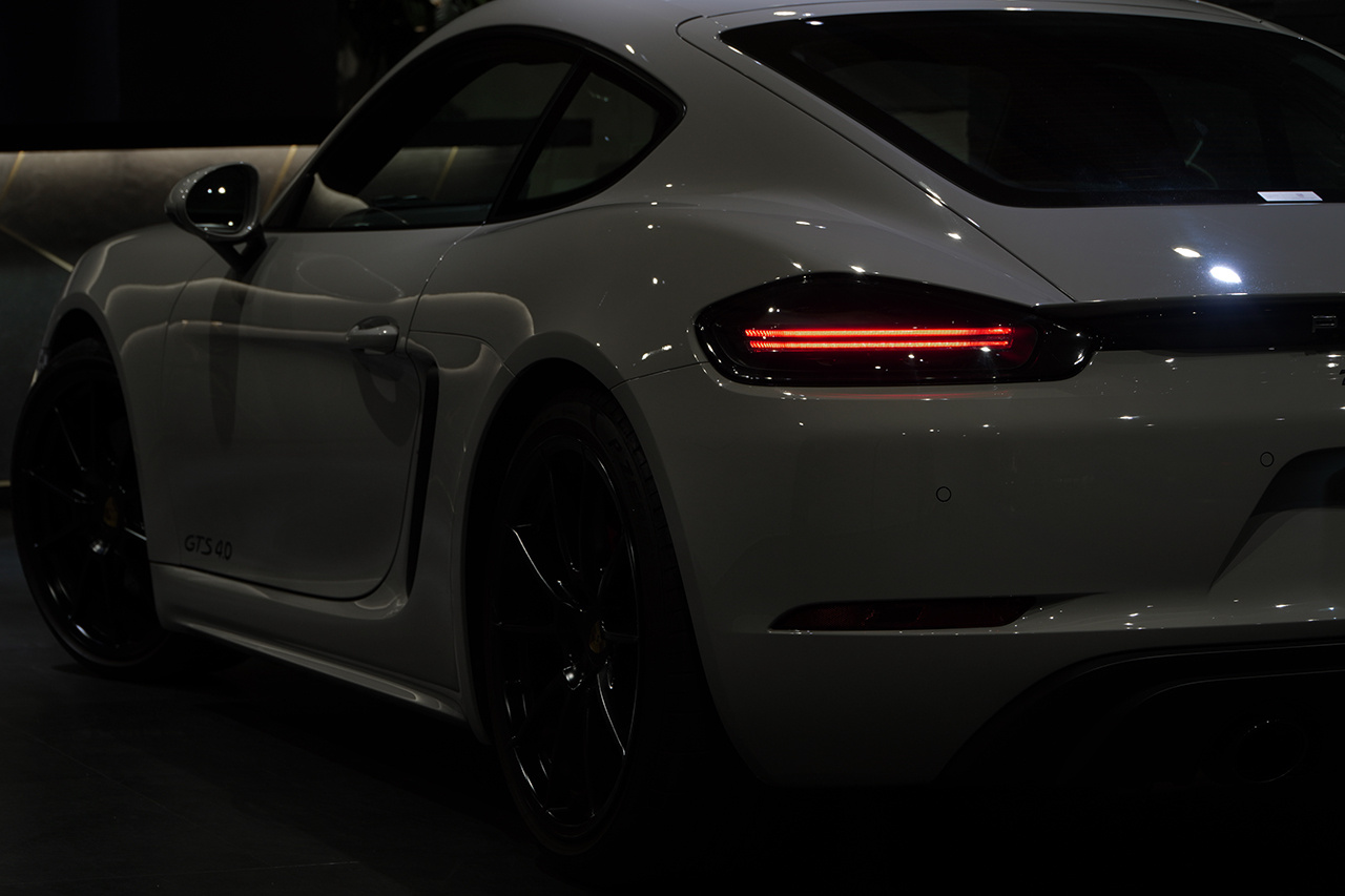 2023 Porsche 718 CAYMAN null