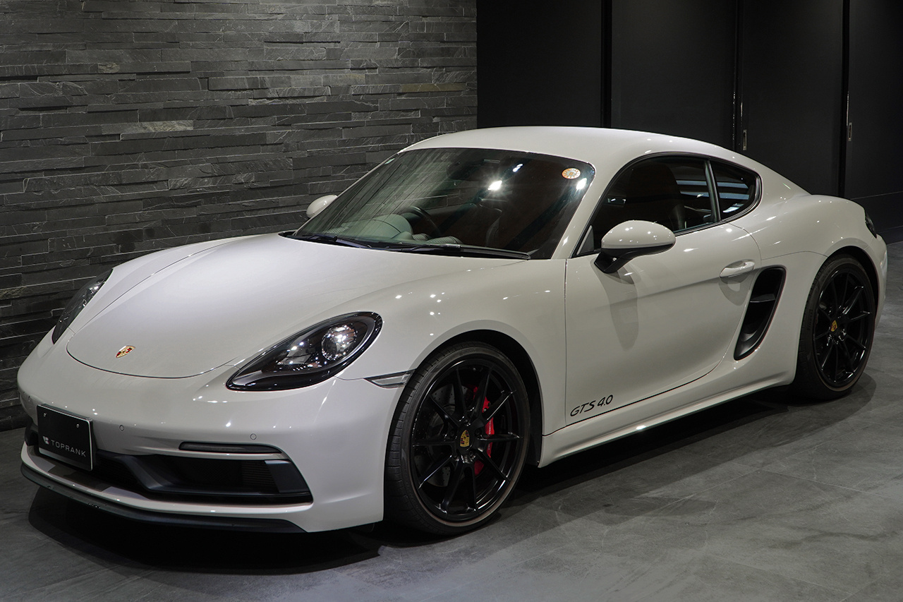 2023 Porsche 718 CAYMAN null