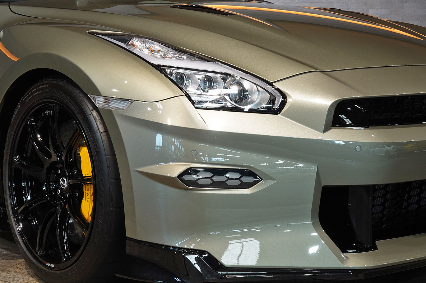 2023 Nissan GT-R R35 GT-R Track edition engineered by NISMO T-Spec, MY24, Optional: Recaro Carbon Back Bucket Seats
