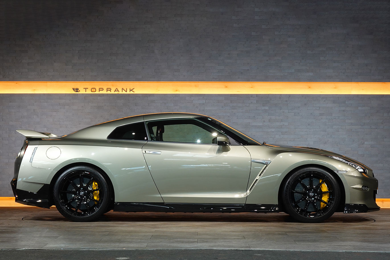 2023 Nissan GT-R R35 GT-R Track edition engineered by NISMO T-Spec, MY24, Optional: Recaro Carbon Back Bucket Seats