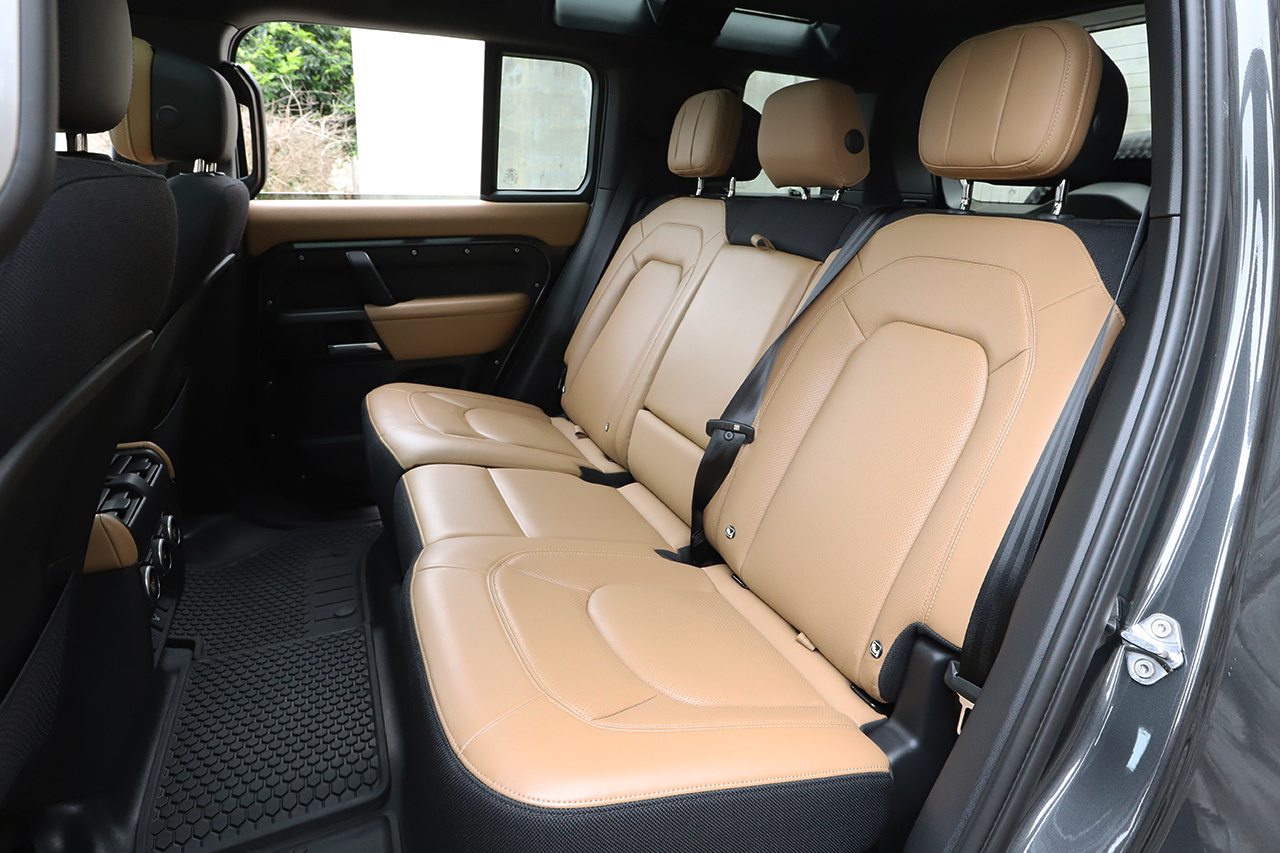 2025 Land Rover DEFENDER 