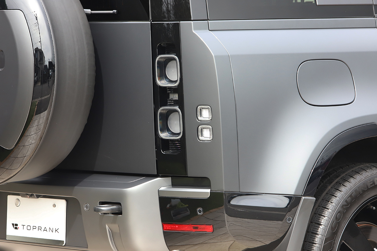 2025 Land Rover DEFENDER 