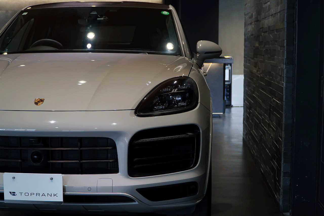 2020 Porsche CAYENNE null