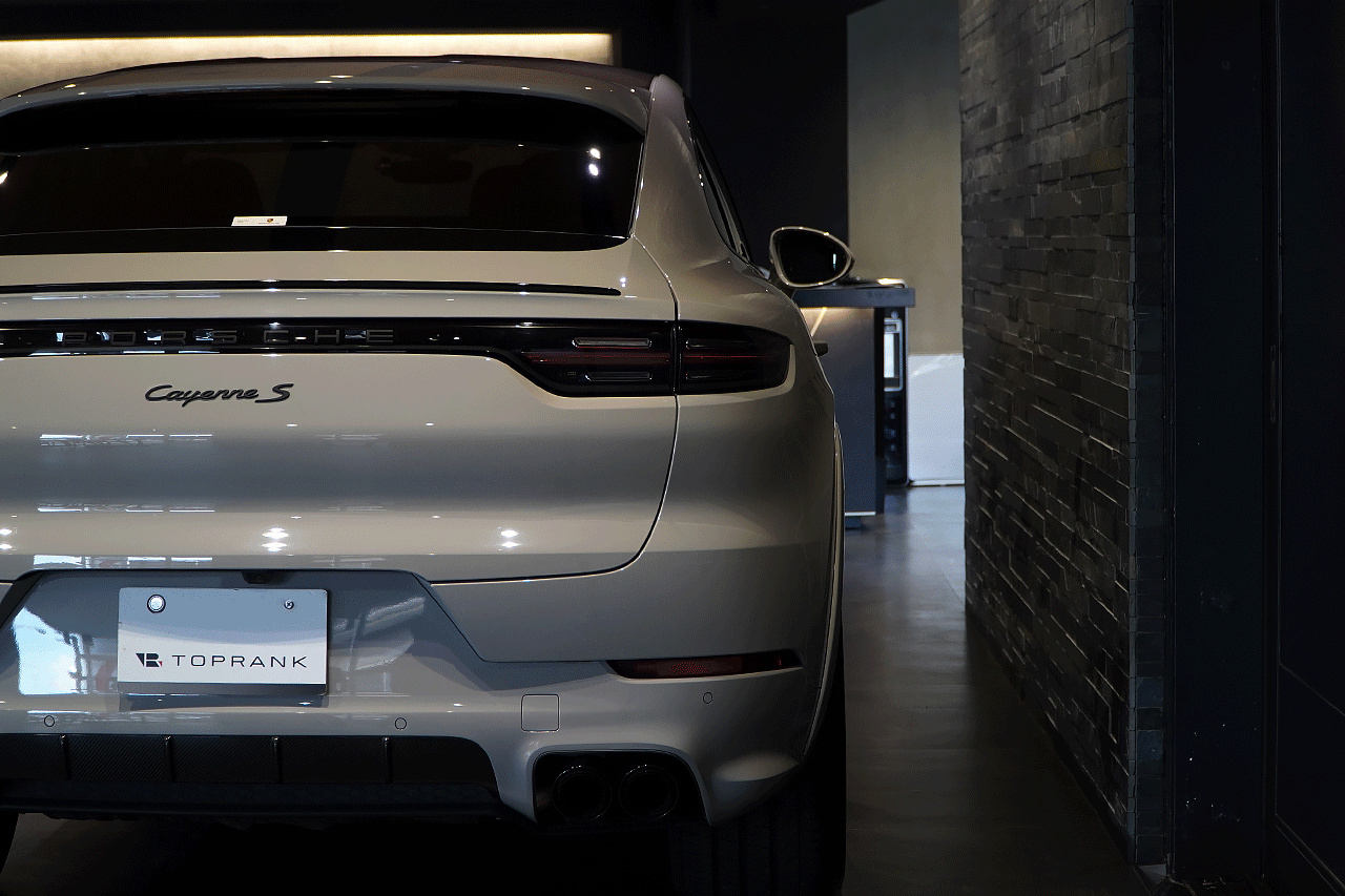 2020 Porsche CAYENNE null