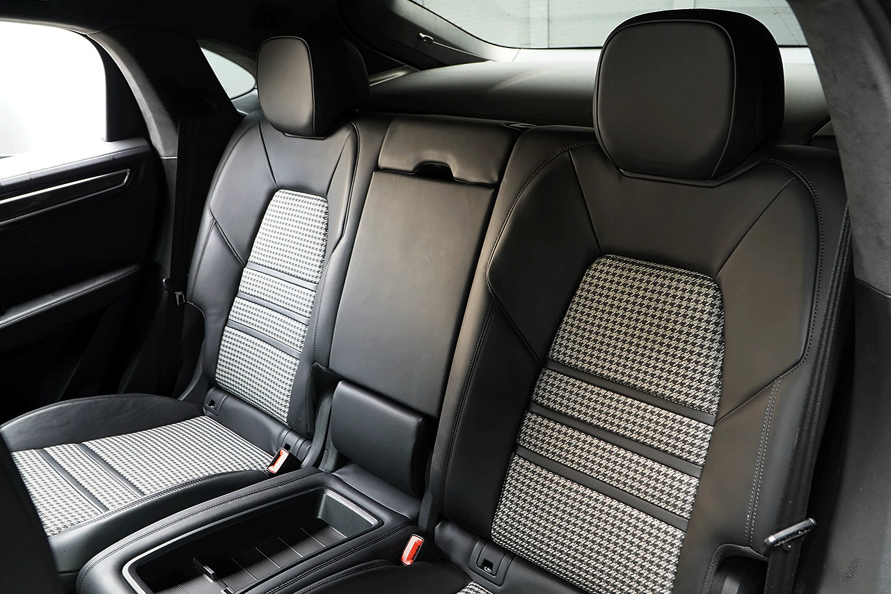 2020 Porsche CAYENNE null