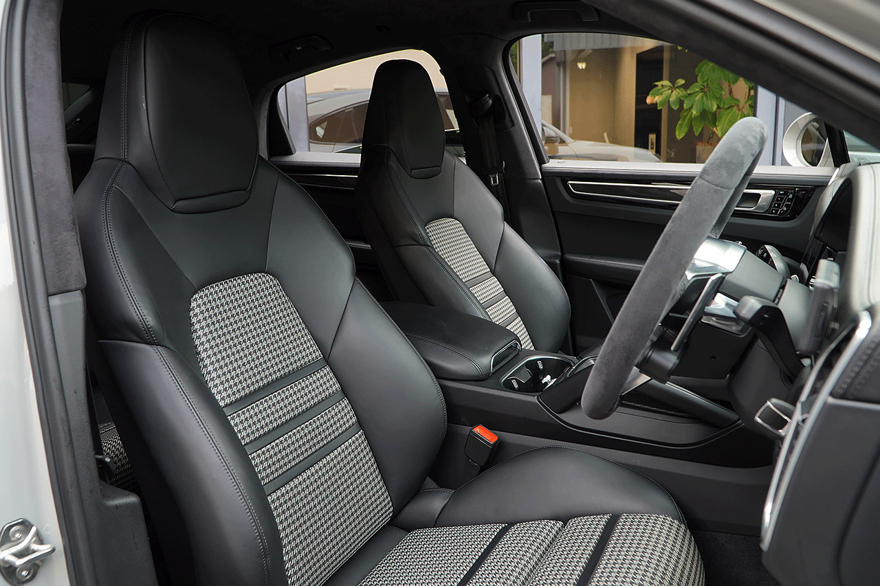 2020 Porsche CAYENNE null